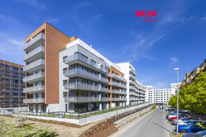 Pronájem bytu 1+kk, Praha - Vysočany, Gerstelova, 32 m2