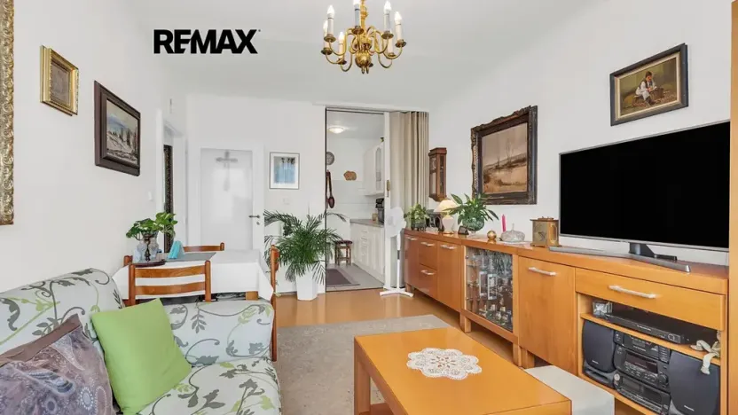 Prodej bytu 2+kk, Praha - Horní Měcholupy, Neapolská, 43 m2