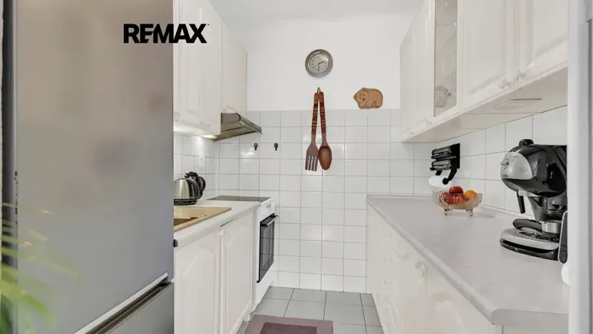Prodej bytu 2+kk, Praha - Horní Měcholupy, Neapolská, 43 m2