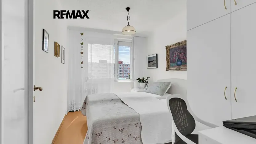 Prodej bytu 2+kk, Praha - Horní Měcholupy, Neapolská, 43 m2
