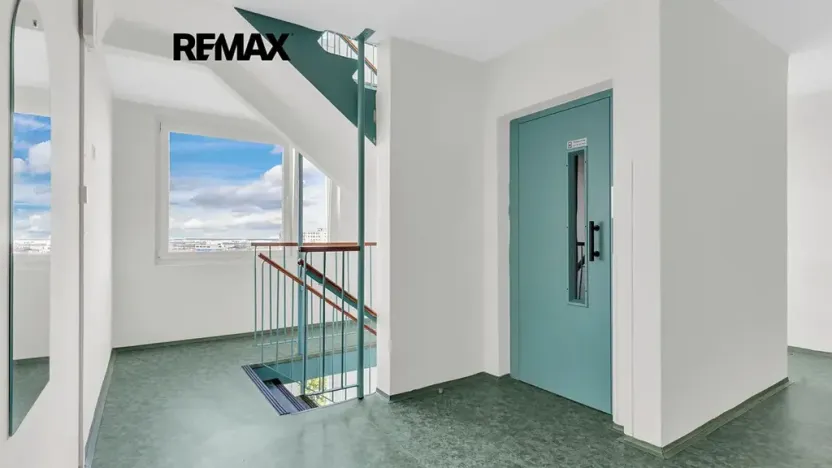 Prodej bytu 2+kk, Praha - Horní Měcholupy, Neapolská, 43 m2