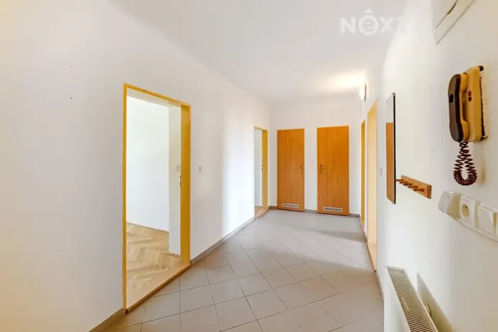 Prodej bytu 4+kk, Praha - Libeň, Horovo náměstí, 90 m2