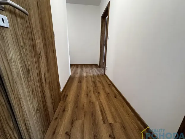 Pronájem bytu 2+kk, Dašice, U Kasáren, 48 m2