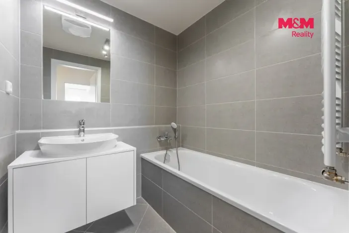 Pronájem bytu 3+kk, Praha, Thomasova, 59 m2