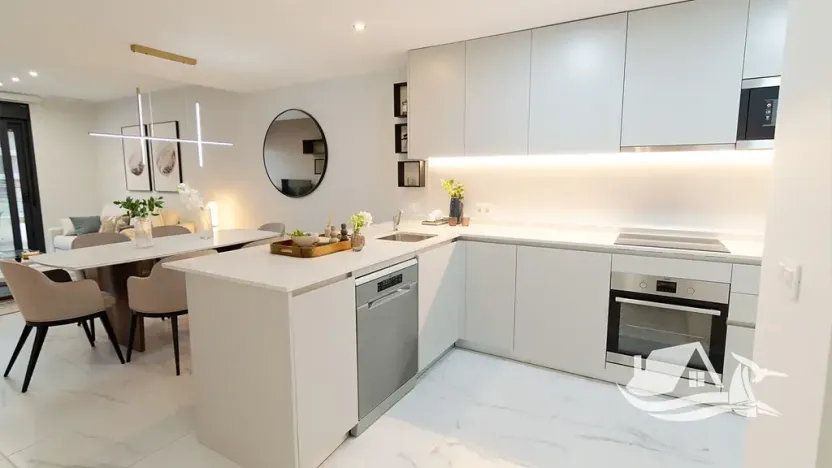 Prodej bytu 4+kk, Torrevieja, Španělsko, 124 m2