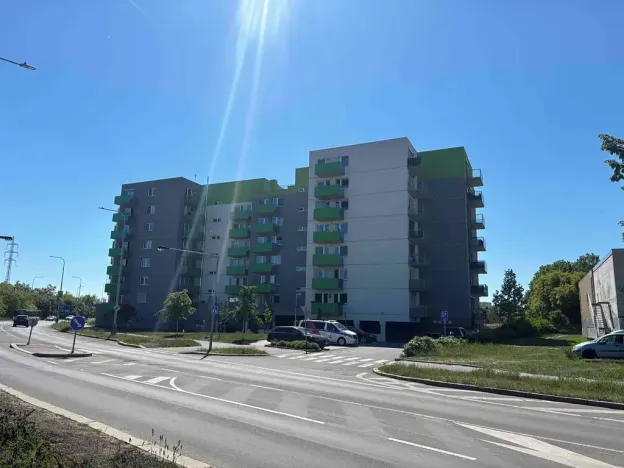 Pronájem bytu 1+kk, Praha - Horní Měcholupy, Hornoměcholupská, 40 m2