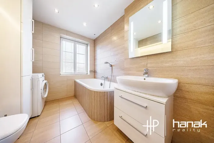 Prodej bytu 4+1, Šternberk, Kozinova, 72 m2