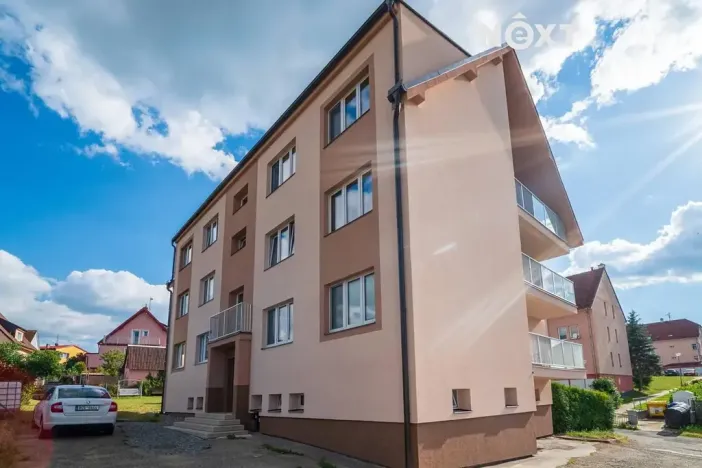 Prodej bytu 3+1, Kaplice, Luční, 68 m2