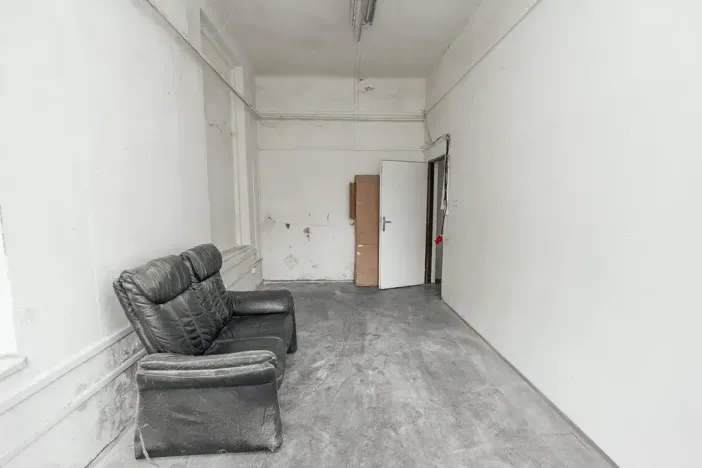Pronájem skladu, Kladno, Na Vysokém, 367 m2