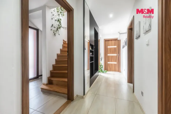 Prodej rodinného domu, Pozlovice, Hlavní, 170 m2