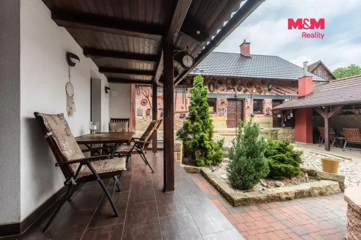 Prodej rodinného domu, Pozlovice, Hlavní, 170 m2