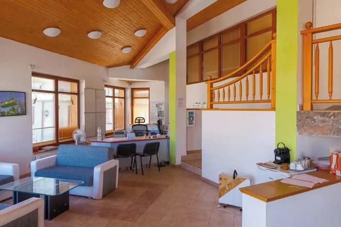 Prodej obchodního prostoru, Sadová, 262 m2