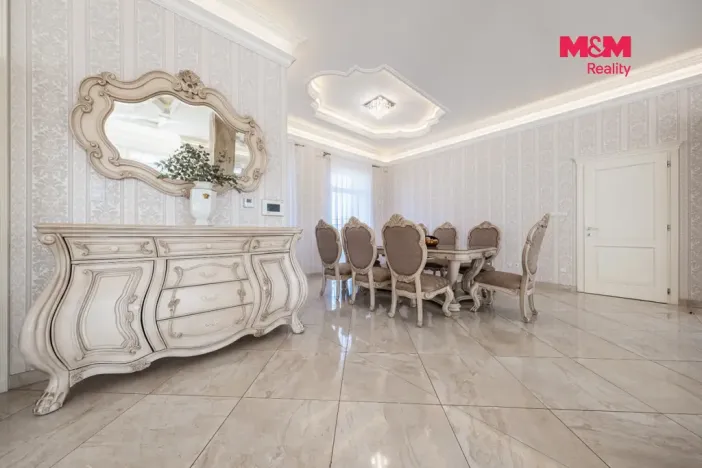 Prodej rodinného domu, Šestajovice, U Váhy, 356 m2