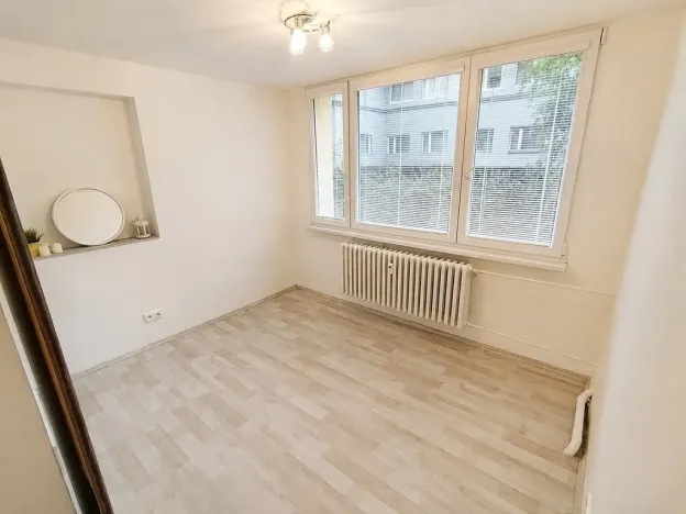 Pronájem bytu 2+kk, Kralupy nad Vltavou, sídl. Hůrka, 39 m2