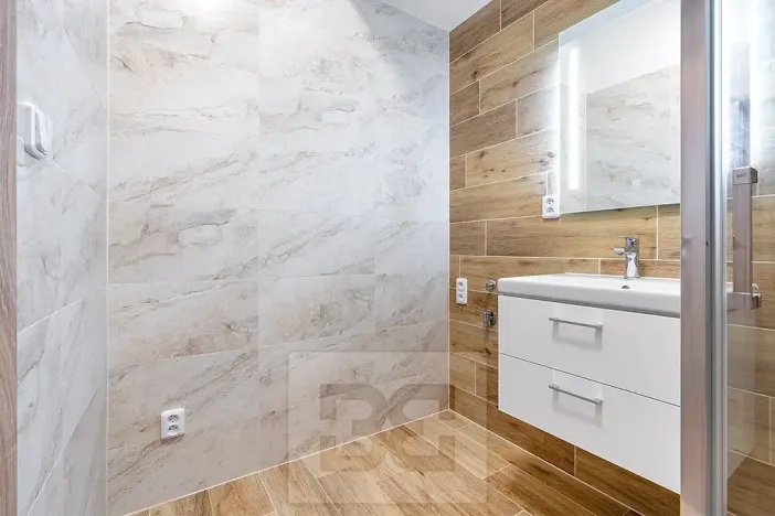 Pronájem bytu 2+kk, Praha - Řepy, Karlovarská, 42 m2