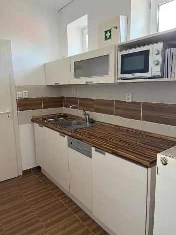 Pronájem kanceláře, Liberec, Rochlická, 162 m2
