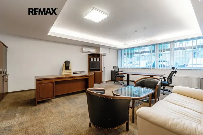 Pronájem kanceláře, Praha - Smíchov, Kováků, 103 m2