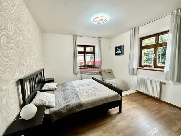 Pronájem bytu 3+1, Praha - Smíchov, U Malvazinky, 91 m2