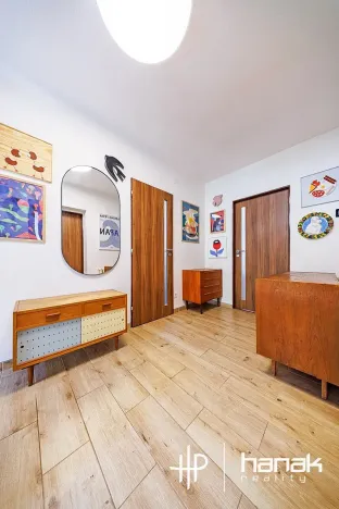 Prodej rodinného domu, Hradčany, 243 m2
