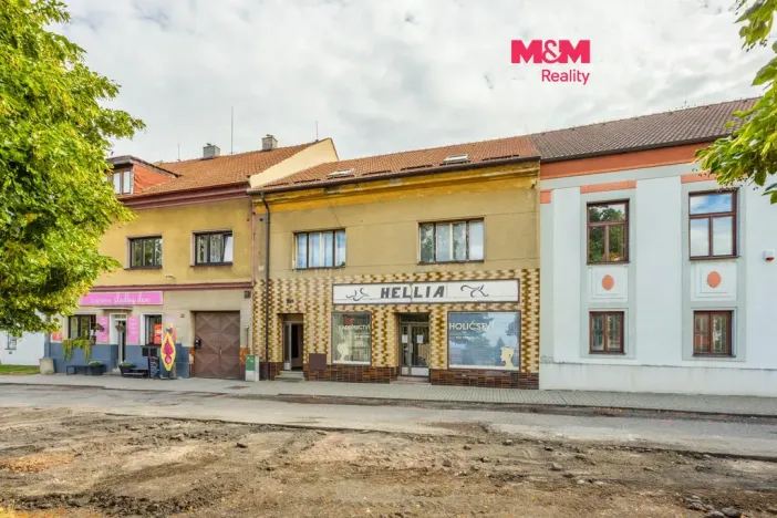 Prodej rodinného domu, Smečno, nám. T. G. Masaryka, 120 m2
