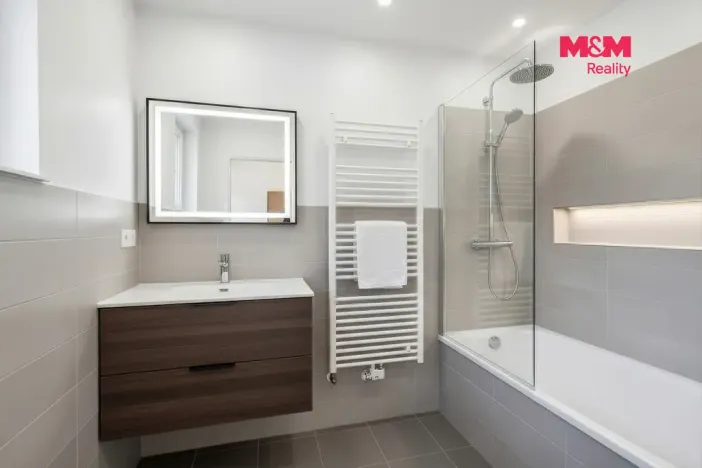 Prodej rodinného domu, Osečná, U Potoka, 170 m2