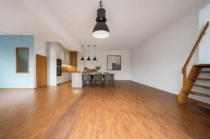 Prodej atypického bytu, Brno, Zábrdovická, 107 m2