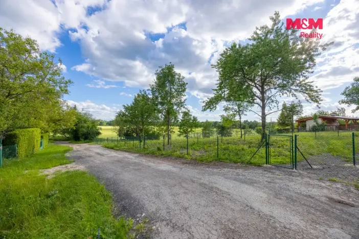 Prodej zahrady, Pardubice, 399 m2