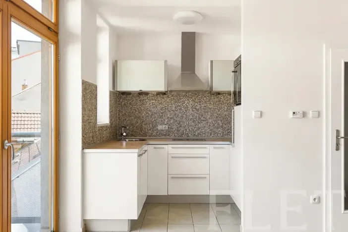 Pronájem bytu 1+kk, Praha - Žižkov, Dalimilova, 50 m2