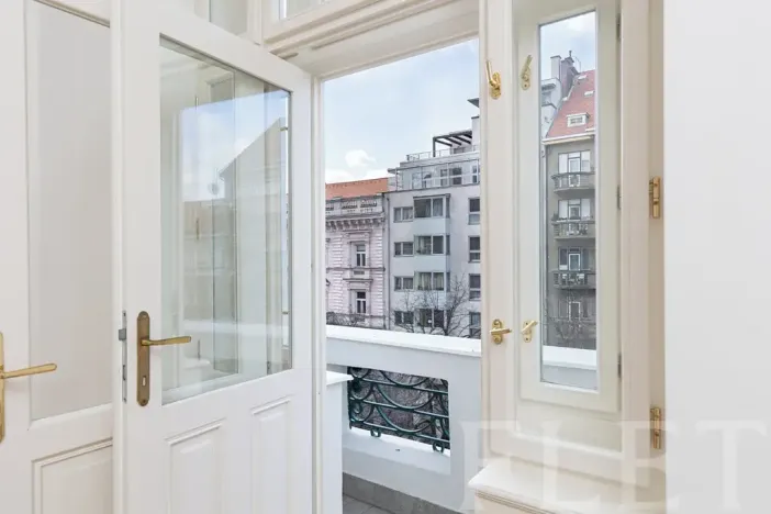 Pronájem bytu 1+kk, Praha - Bubeneč, Ovenecká, 33 m2