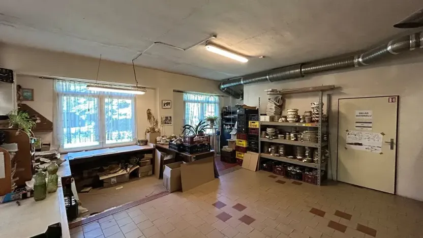Prodej výrobních prostor, Vojkovice, 435 m2