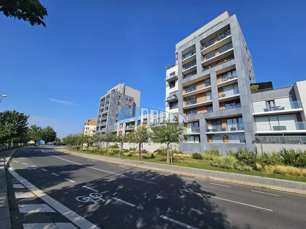 Pronájem bytu 2+kk, Praha - Holešovice, V háji, 62 m2