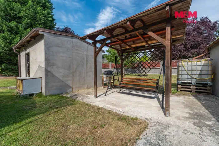 Prodej rodinného domu, Černovice, 140 m2