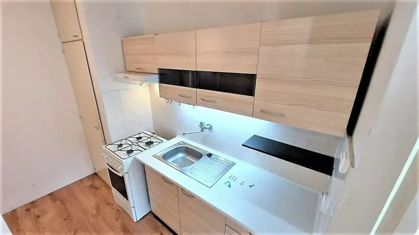 Prodej bytu 2+1, Praha, Ke kladivům, 62 m2