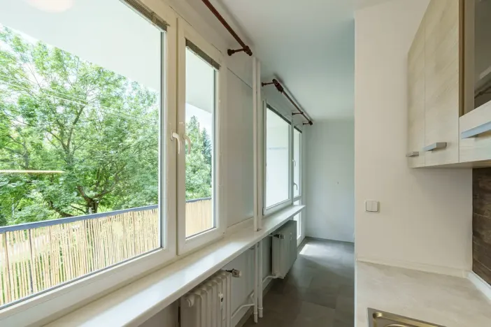 Prodej bytu 1+kk, Praha - Prosek, Veltruská, 33 m2