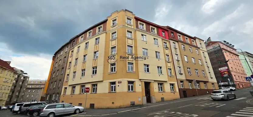 Pronájem bytu 1+1, Praha - Nusle, Na Jezerce, 49 m2