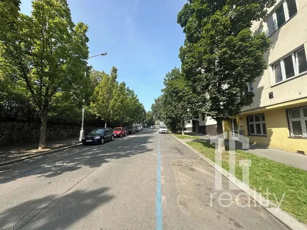 Pronájem bytu 4+kk, Praha - Vysočany, Nemocniční, 82 m2