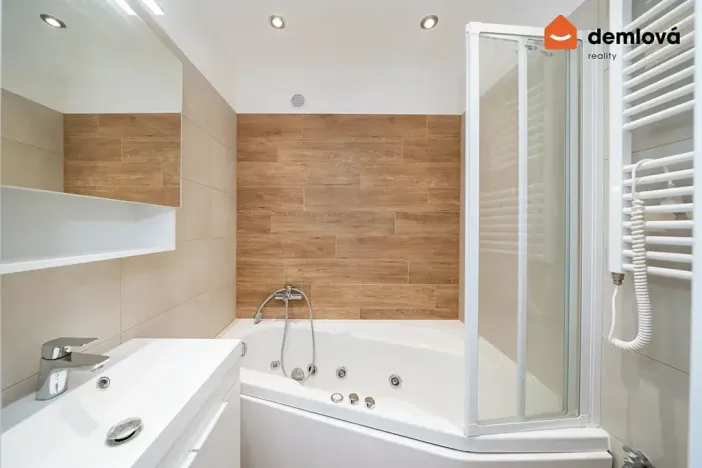 Pronájem bytu 2+1, Ostrava, Otakara Jeremiáše, 58 m2