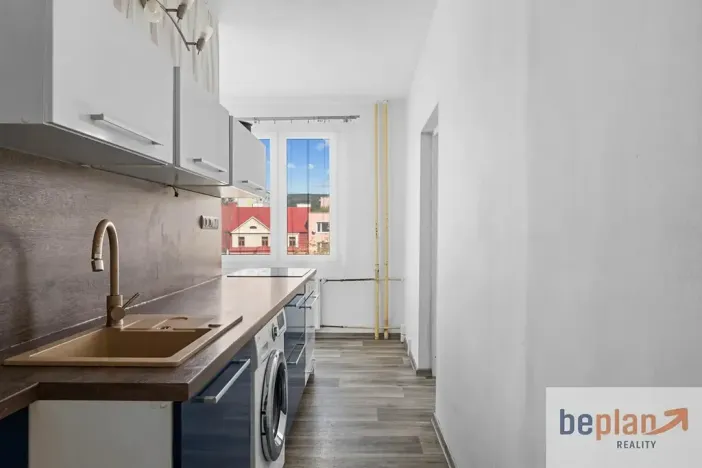 Prodej bytu 3+1, Děčín, Jezdecká, 64 m2