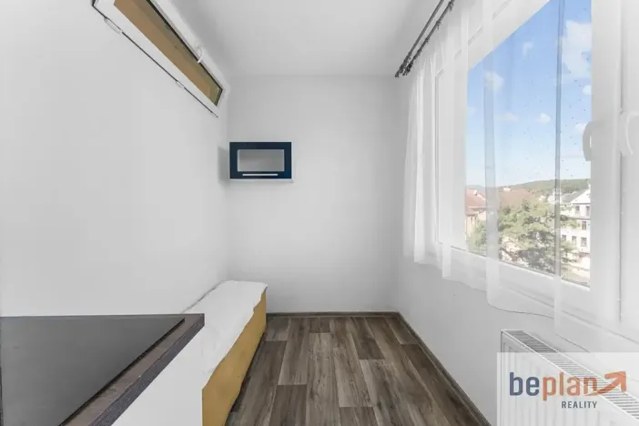 Prodej bytu 3+1, Děčín, Jezdecká, 64 m2