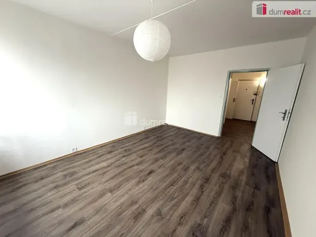 Pronájem bytu 2+1, Plzeň, Macháčkova, 58 m2