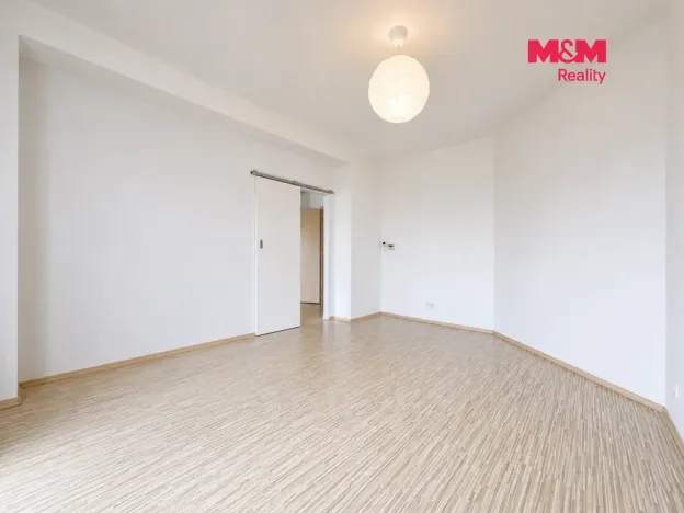Prodej bytu 3+kk, Veleň - Mírovice, Polní, 75 m2