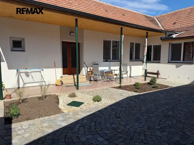 Pronájem rodinného domu, Hovorany, 100 m2