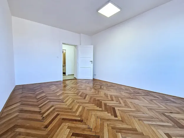Prodej bytu 3+1, Brno, Tržní, 90 m2