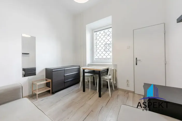 Pronájem bytu, Praha - Vinohrady, Londýnská, 17 m2