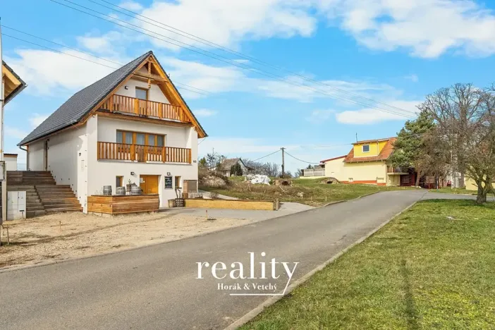 Prodej vinného sklepa, Jevišovka, 190 m2