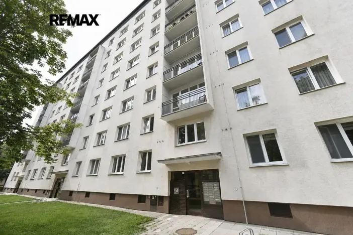 Prodej bytu 3+1, Opava, Olomoucká, 64 m2