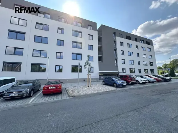 Pronájem bytu 2+kk, Chrudim, V Hliníkách, 48 m2
