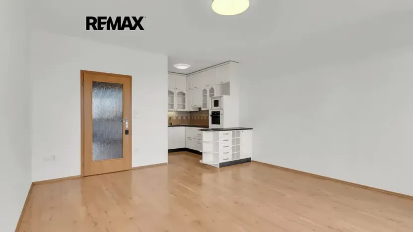 Prodej bytu 2+kk, Praha - Strašnice, Názovská, 60 m2