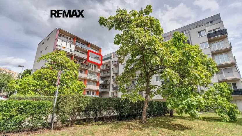 Prodej bytu 2+kk, Praha - Strašnice, Názovská, 60 m2