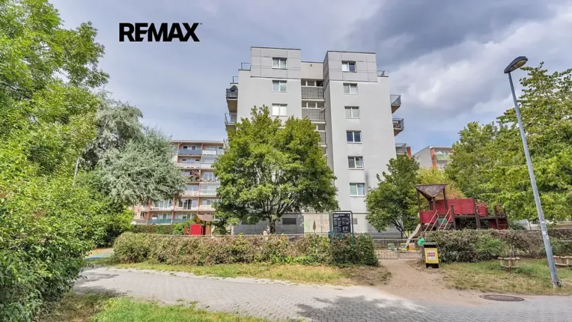 Prodej bytu 2+kk, Praha - Strašnice, Názovská, 60 m2